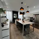 2-minute Walking Distance From Bananecroisette In The Center Of Appartement Cannes