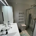 2-minute Walking Distance From Bananecroisette In The Center Of